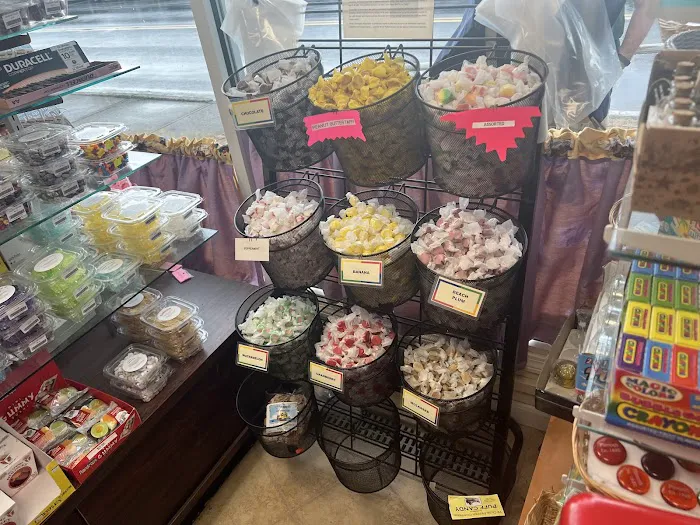 Plimoth Candy Company Picture 9