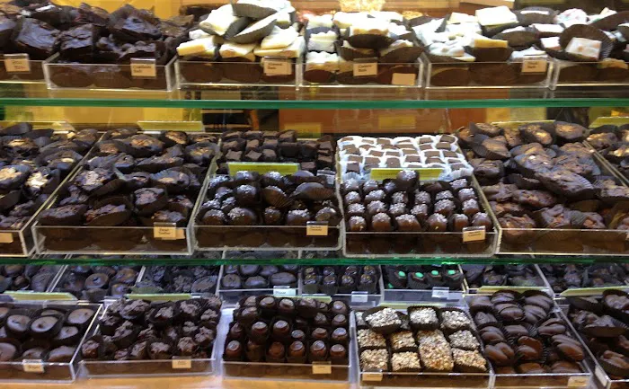 Gowell's Home Made Candy Picture 8