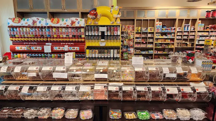 Sweet Palace Candy Shop Picture 9