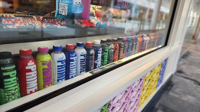Sweet Palace Candy Shop Picture 10