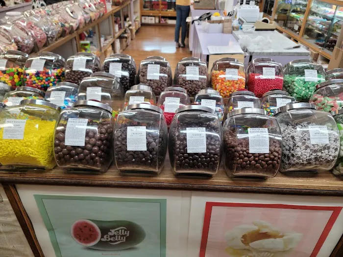 Wayside Country Store Picture 4