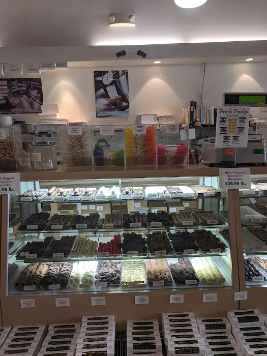 Granite State Candy Shop Picture 4