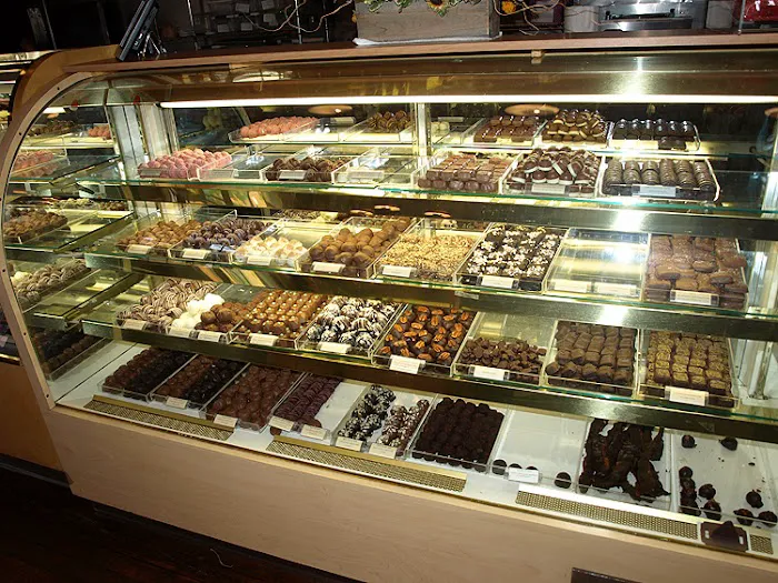 Pat & Toni's Sweet Things Picture 7