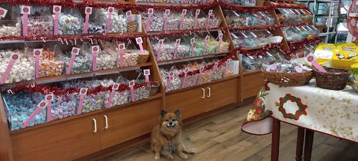 Beachside Candy Co. Picture 1