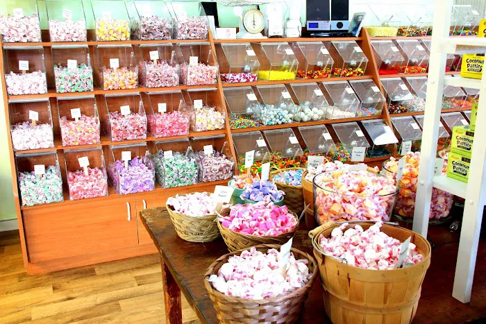 Beachside Candy Co. Picture 8