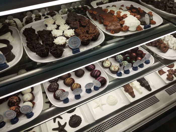 Beachside Candy Co. Picture 9
