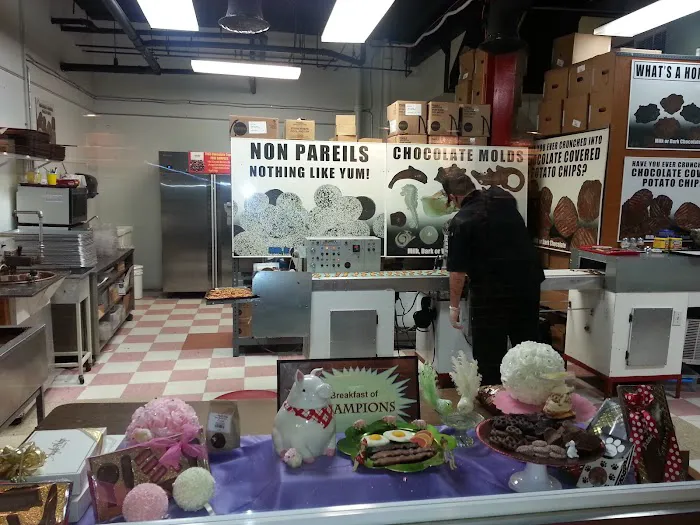 Angell & Phelps Chocolate Factory Picture 8