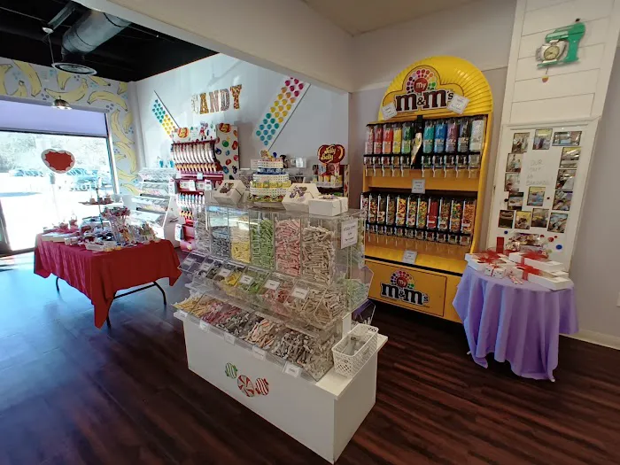Anna Bananas Candy Picture 4