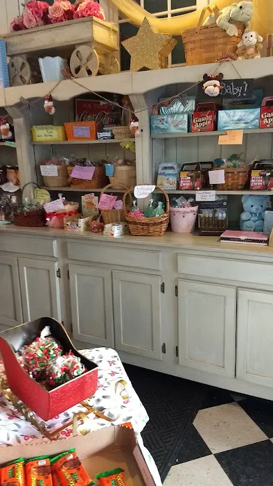 Sweet Things Picture 2