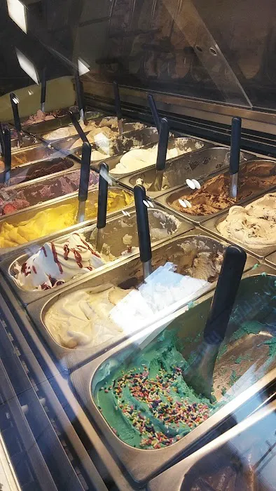 Shriver's Salt Water Taffy & Fudge Picture 5