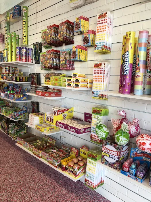JiLLy's Candy Factory Picture 6