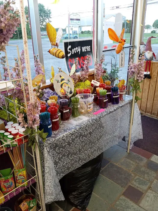 The Red Berry's Candy Shop Picture 4