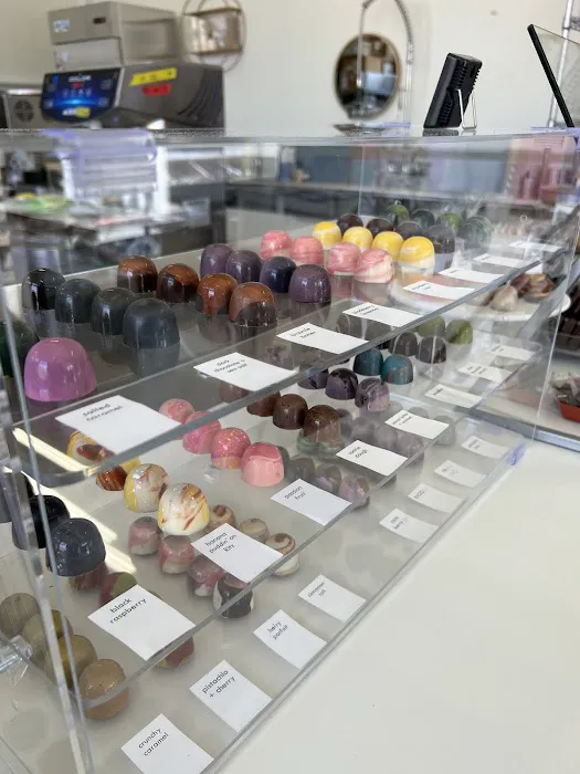 Sweet Bean Chocolate Studio Picture 5