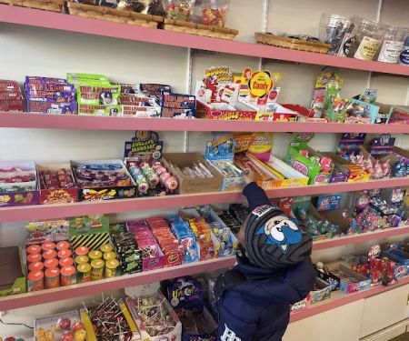 Fantasy Candies Chocolate Factory& Fine Wines
