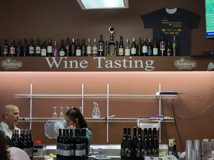 Fantasy Candies Chocolate Factory& Fine Wines Picture 2