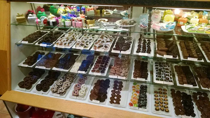 Sweet Designs Chocolatier Picture 10