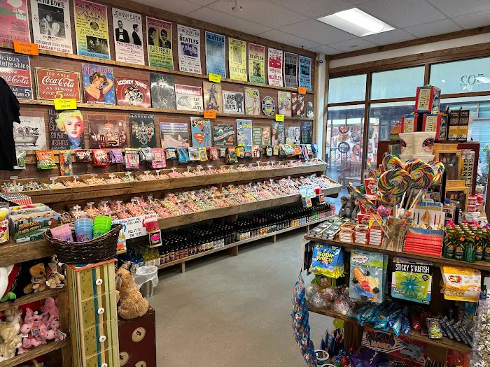 Rocket Fizz Soda Pop & Candy Shop - Woodburn Picture 2