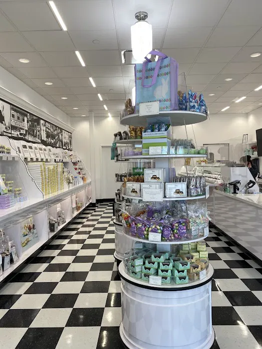 See's Candies Picture 7