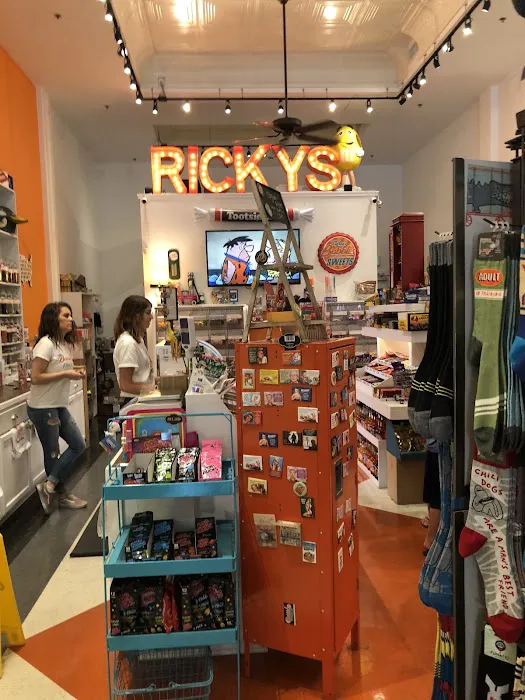 Ricky's Bubbles &Sweets Shoppe Picture 6