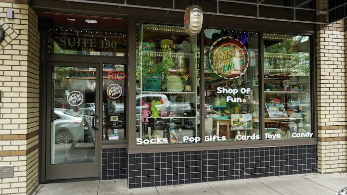 Ricky's Bubbles &Sweets Shoppe Picture 9