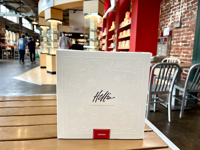 Holl's Handcrafted Swiss Chocolates Picture 4