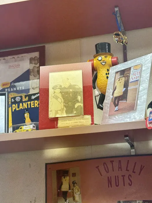 Peanut Shoppe Picture 3