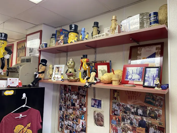 Peanut Shoppe Picture 8