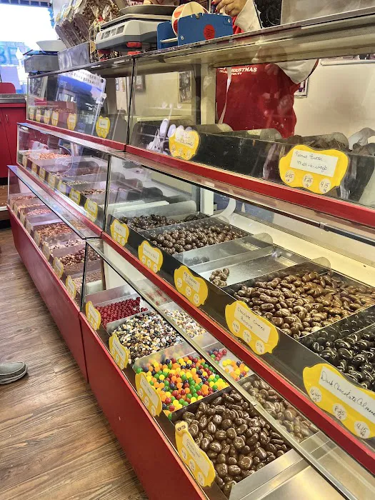Peanut Shoppe Picture 10