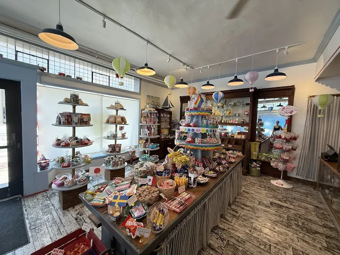 Squishington’s Candy Shop Picture 8
