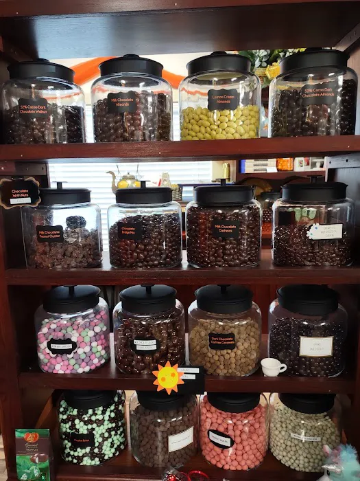 LAKESIDE SWEETS & MORE Picture 9