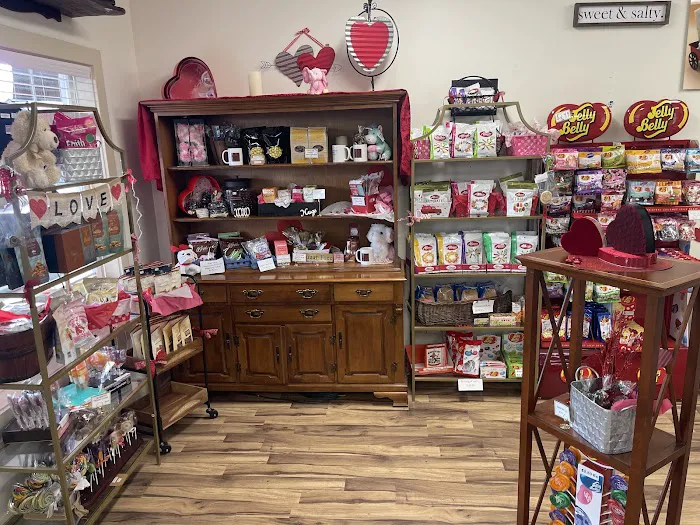 LAKESIDE SWEETS & MORE Picture 2
