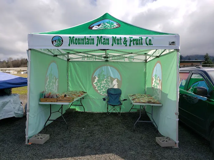 Mountain Man Nuts & Fruits Co. Rainier & St. Helens, OR. Picture 1