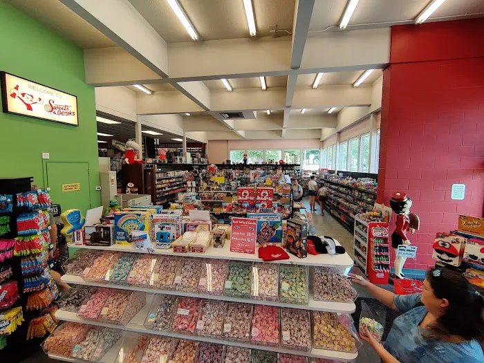 Sweets and Geeks Picture 6