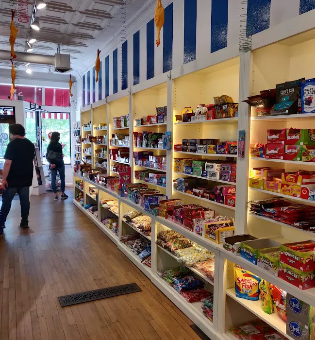 Grandpa Joe's Candy Shop - Cuyahoga Falls, OH Picture 1