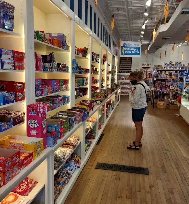 Grandpa Joe's Candy Shop - Cuyahoga Falls, OH Picture 4