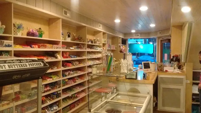 The Candy Bar Picture 7