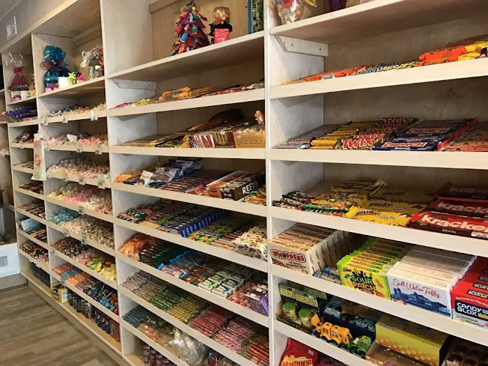 The Candy Bar Picture 3