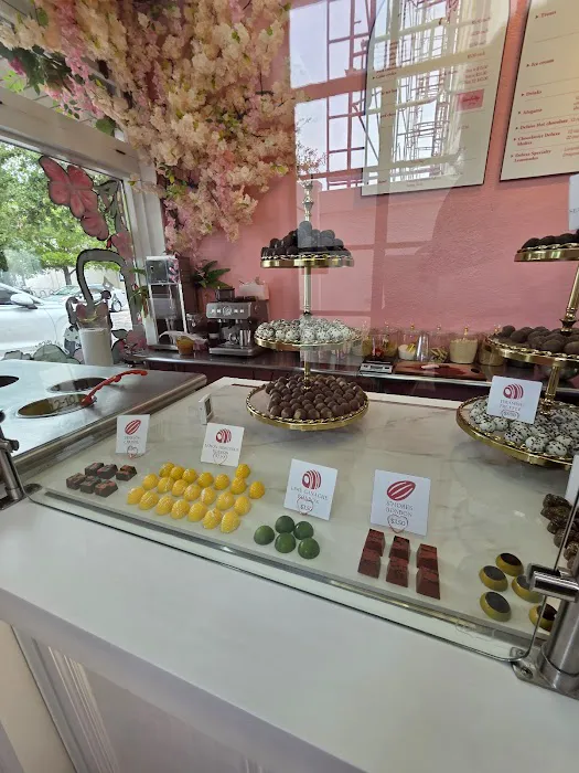 Strawberry By Lemon Picture 10