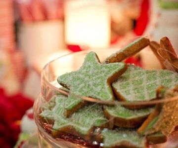 How Candy Influences American Holiday Traditions: Sweetening Celebrations