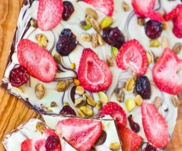 How to Make Chocolate Bark with Seasonal Toppings