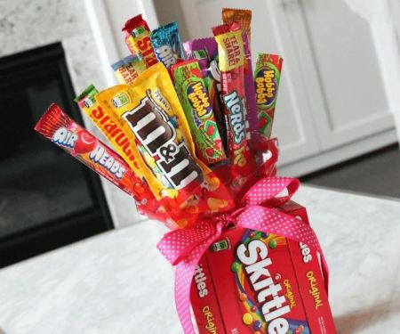 DIY Candy Bouquets for Valentine’s Day: A Sweet Gift Idea