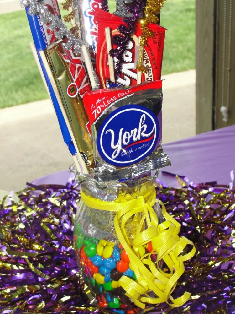 DIY Candy Bouquets for Birthday Gifts