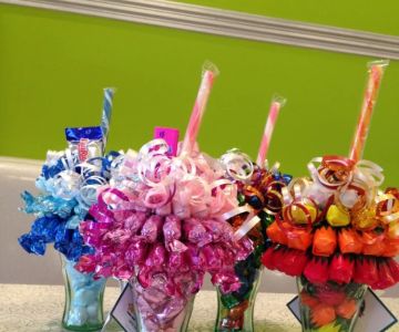 Candy-Themed Crafts for Valentine’s Day Fun: Sweet Ideas to Create