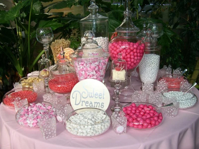 Tips for Creating a Candy Buffet for Your Next Party