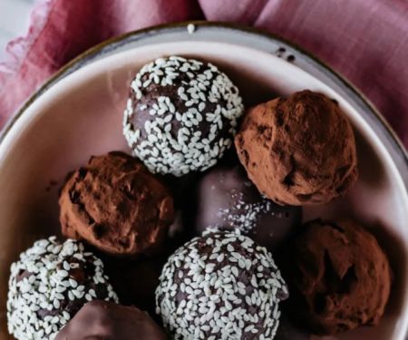 How to Make Easy Chocolate Truffles for Beginners