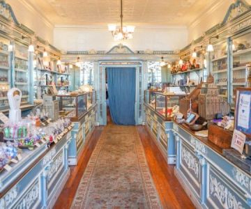 Top Candy Shops for Unique Gifts in the U.S.