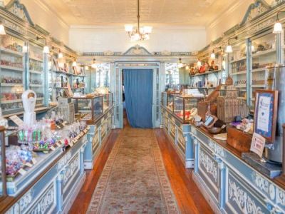 Top Candy Shops for Unique Gifts in the U.S.
