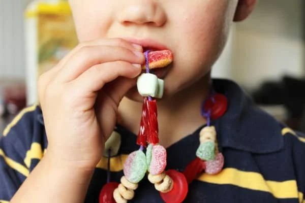DIY Candy Necklaces: Fun for Kids’ Crafts