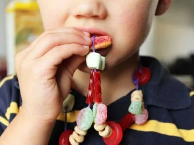DIY Candy Necklaces: Fun for Kids’ Crafts