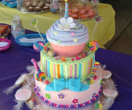 Candy-Themed Birthday Cake Ideas for Teens That Wow